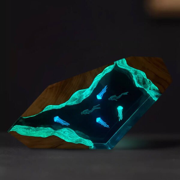 Deep Sea Diver Resin Light 3