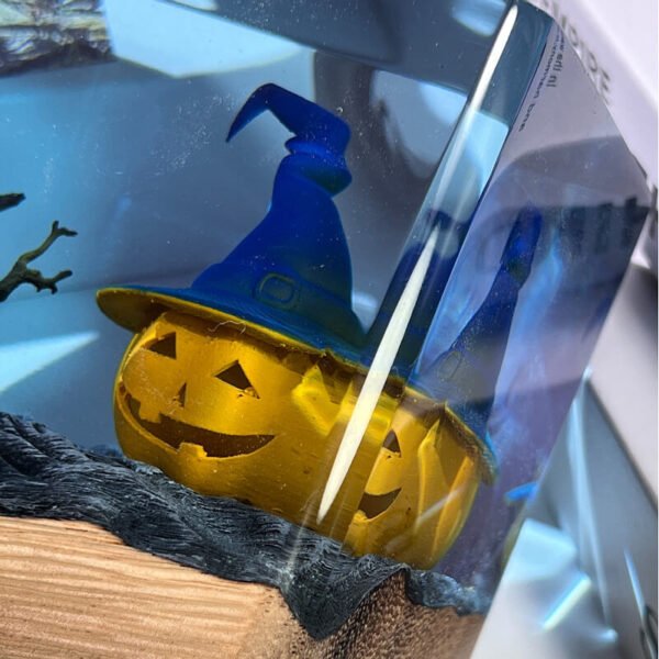 Halloween pumpkin dead wood resin lamp 3