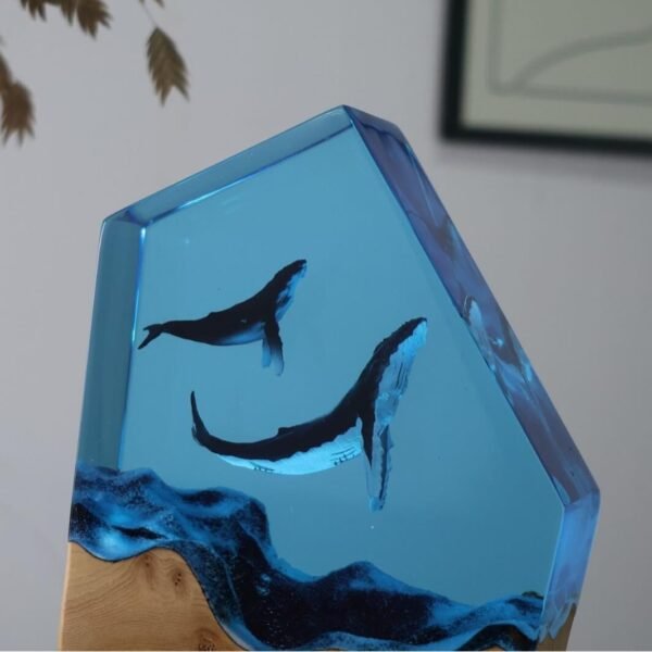 Marine whale resin lamp 3
