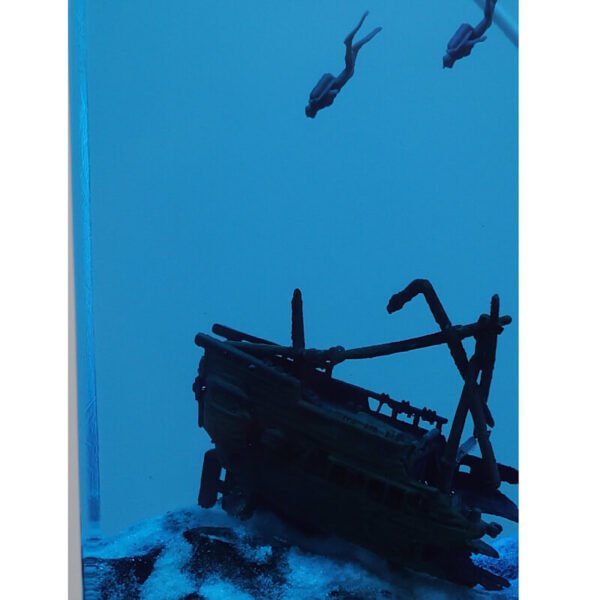 Undersea Shipwreck Resin Light 4 Undersea Shipwreck Resin Light 5