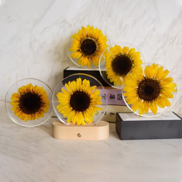 Sunflower Warm Light Resin Lamp 3