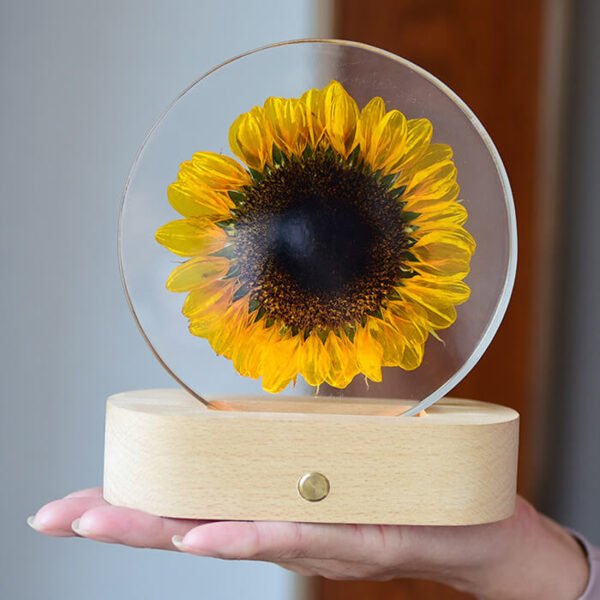 Sunflower Warm Light Resin Lamp 4