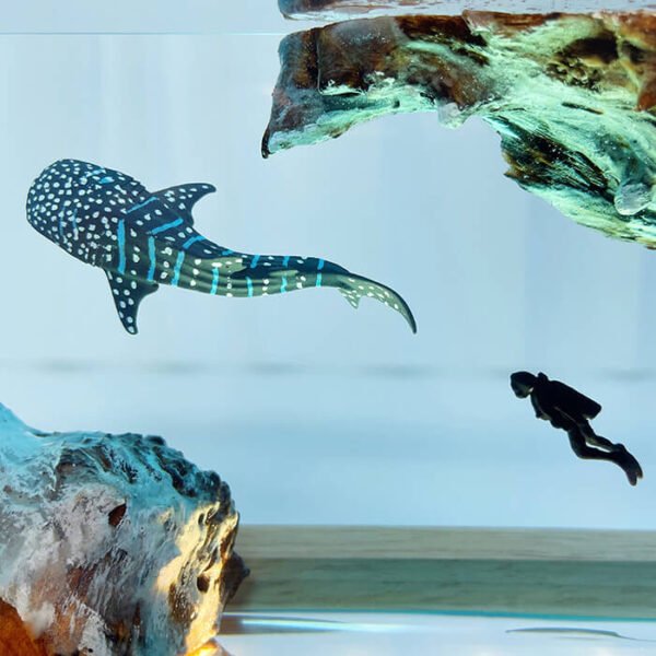 Whale Shark and Diver Adventure Resin Lamp 10 Whale Shark and Diver Adventure Resin Light 2