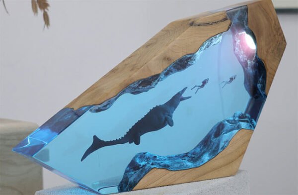 Canglong and the Diver Resin Lamp 1