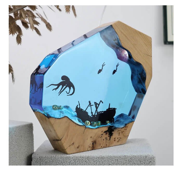 Deep Sea Shipwreck Octopus Resin Lamps 7