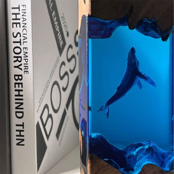 Underwater Whale Resin Lamps 4
